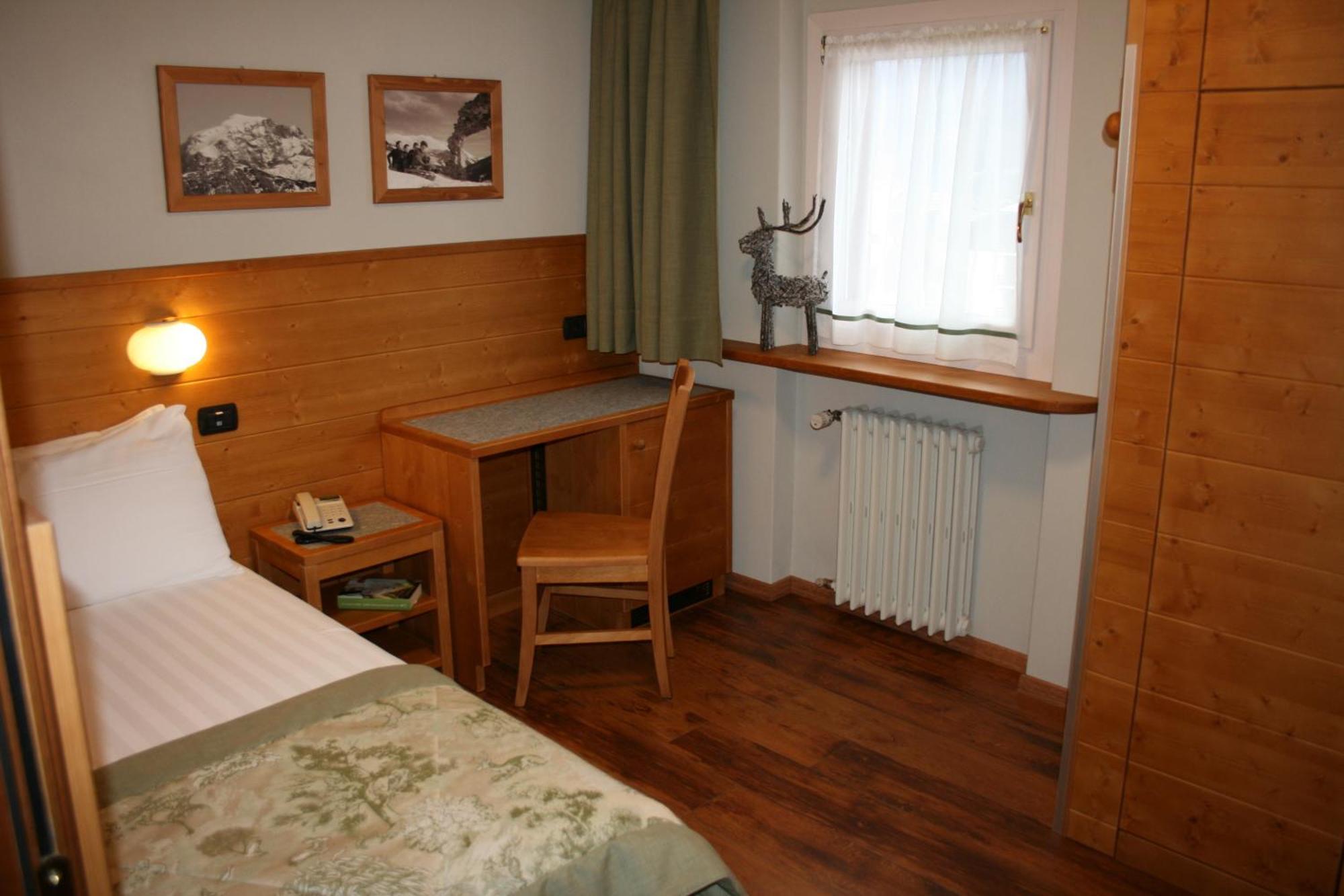 Hotel Larice Bianco Bormio Kamer foto